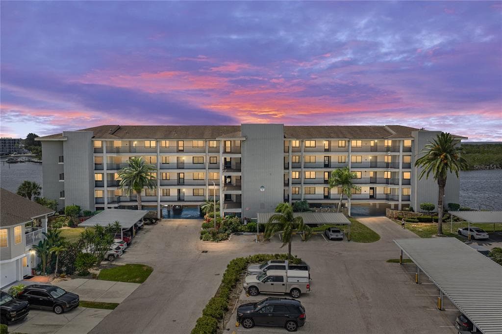 8150 BRENT STREET UNIT 725 PORT RICHEY, FL 34668