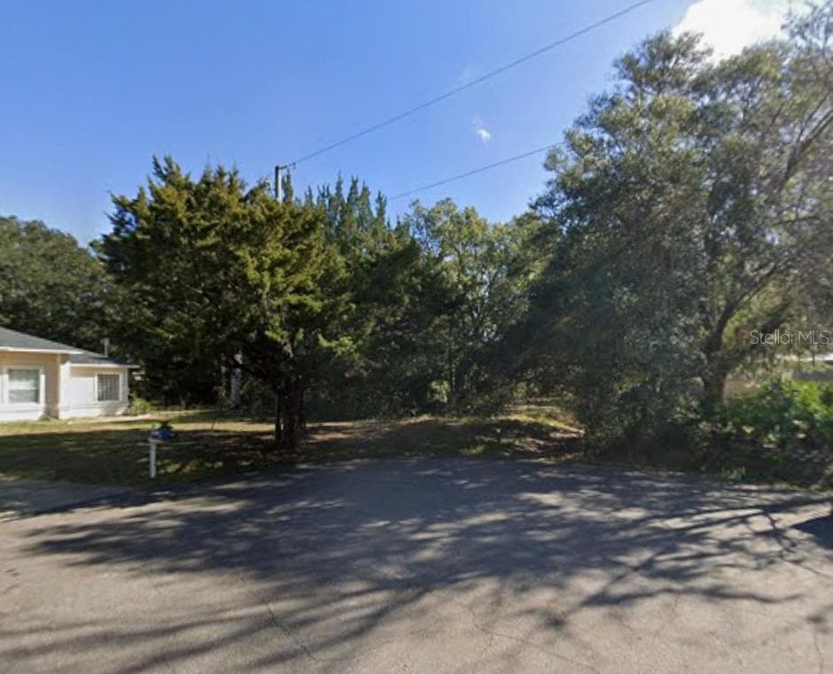 11 WHITNEY PLACE PALM COAST, FL 32164