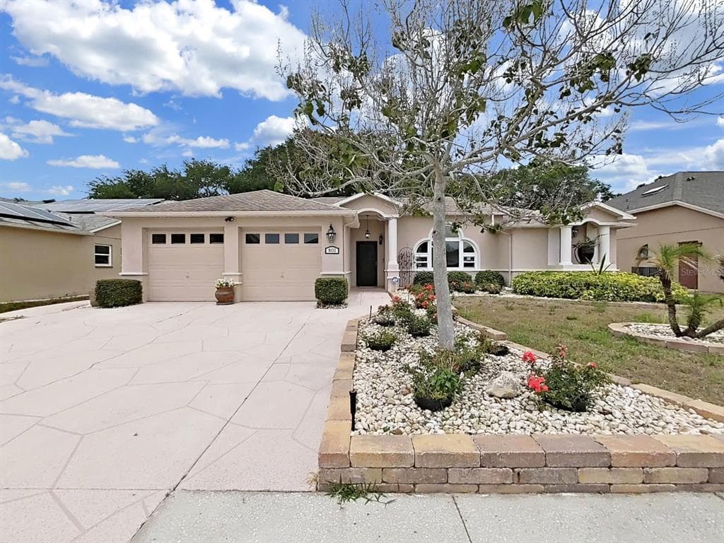 9133 TOURNAMENT DRIVE HUDSON, FL 34667
