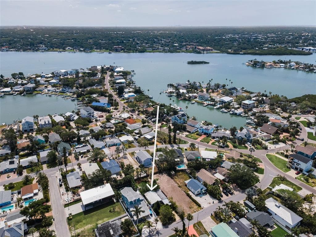 1213 BAY PALM BOULEVARD INDIAN ROCKS BEACH, FL 33785