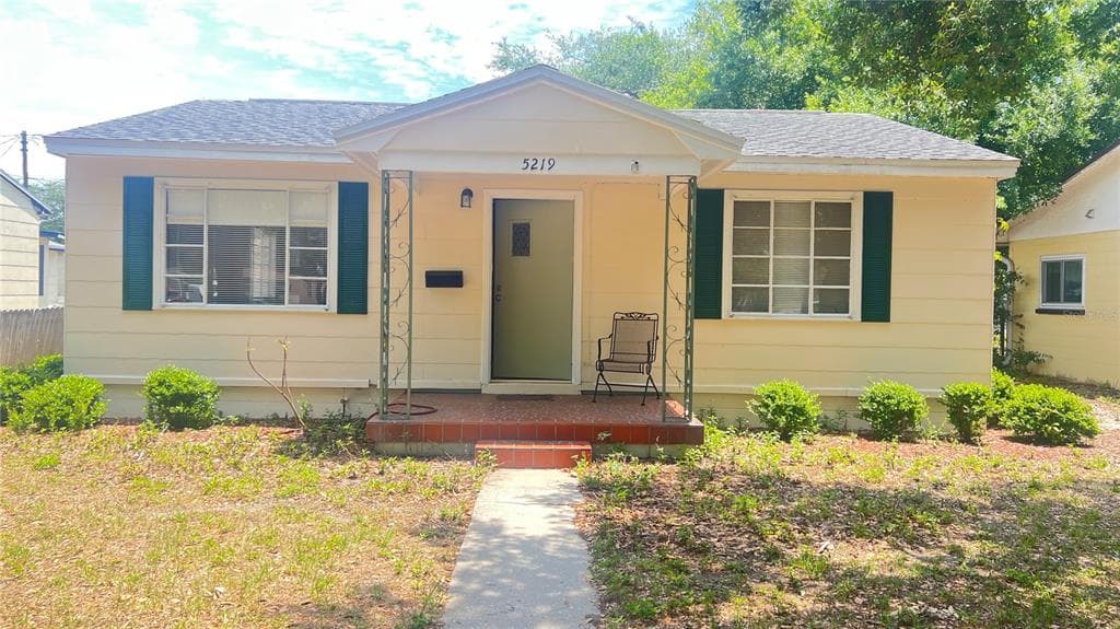 5219 DR MARTIN LUTHER KING JR STREET N ST PETERSBURG, FL 33703