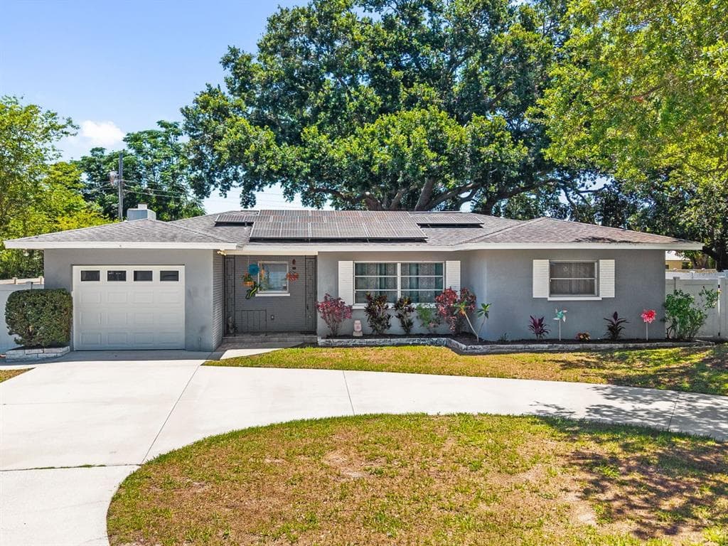 983 EMERSON DRIVE DUNEDIN, FL 34698