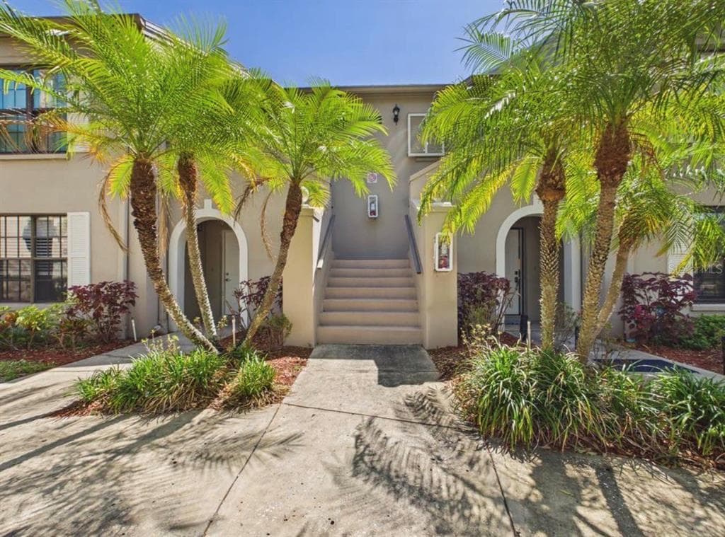 2450 PELICAN COURT UNIT 202Q CLEARWATER, FL 33762