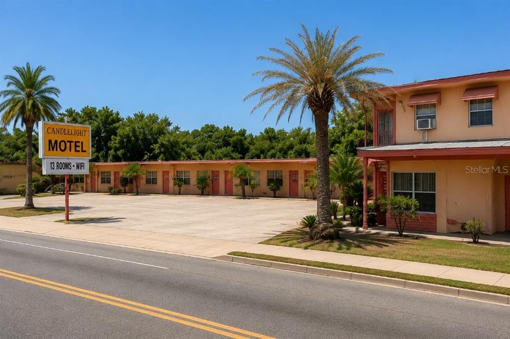 1306 S 14TH STREET LEESBURG, FL 34748