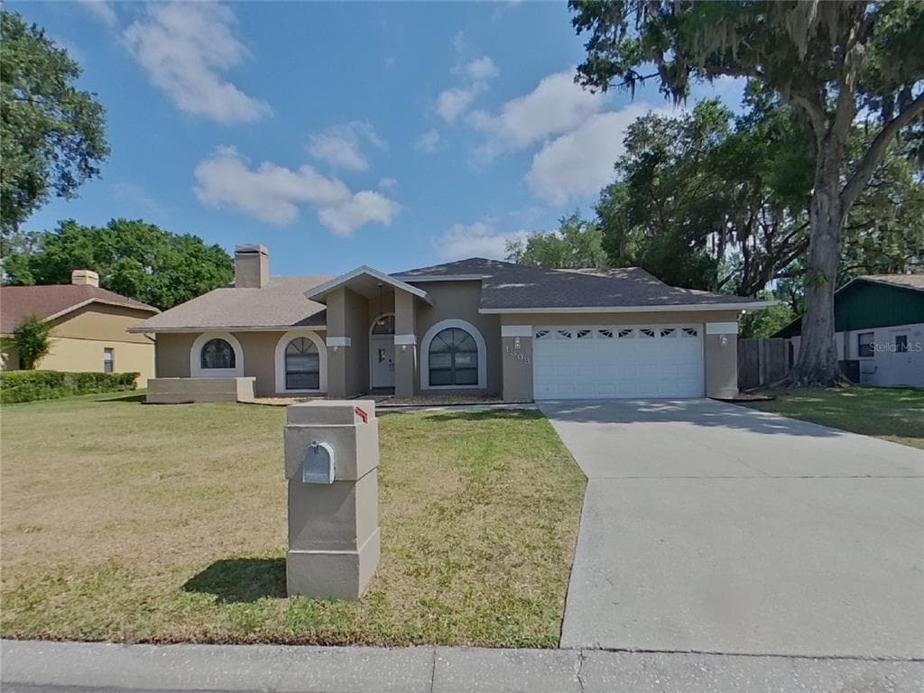 1808 S GOLFVIEW DRIVE PLANT CITY, FL 33566