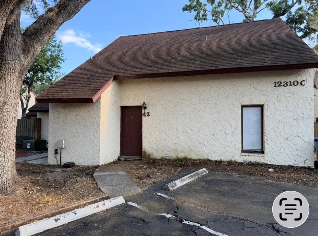 12310 TOUCHTON DR UNIT 42 TAMPA, FL 33617