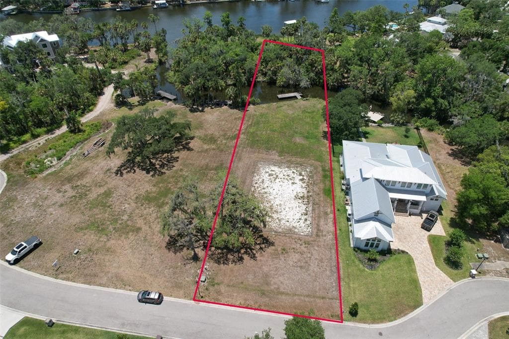 8325 ALAFIA POINTE DRIVE RIVERVIEW, FL 33578