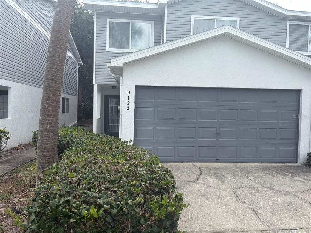 9122 JAKES PATH LARGO, FL 33771