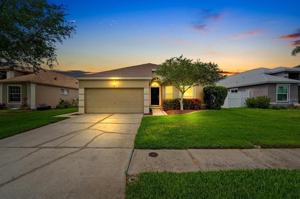 735 NE ADDISON DRIVE ST PETERSBURG, FL 33716