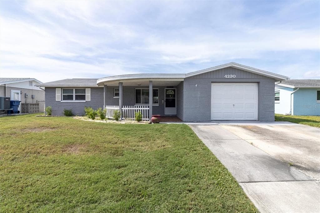 4230 SUNRAY DRIVE HOLIDAY, FL 34691