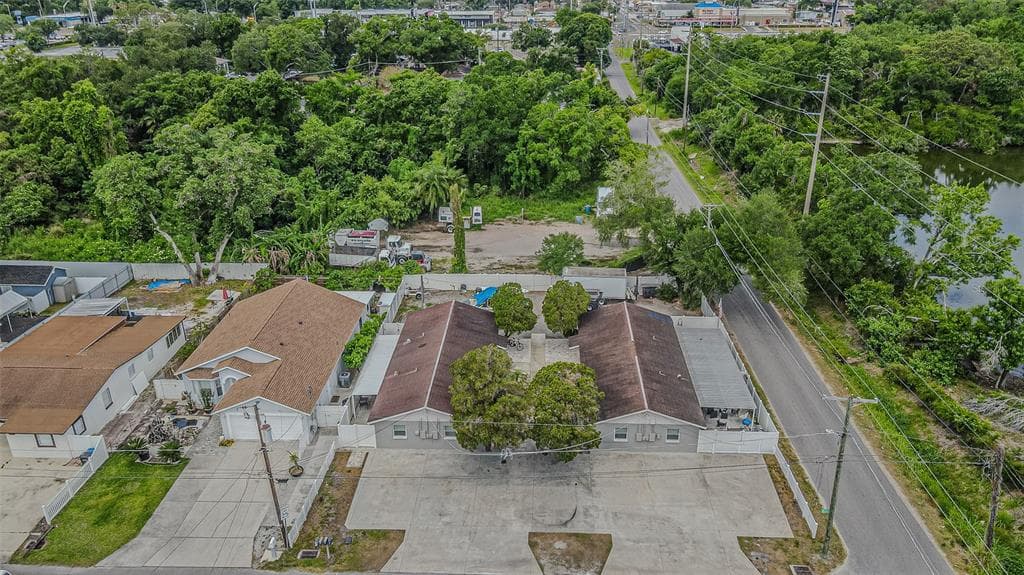 7226 DONALD AVENUE TAMPA, FL 33614