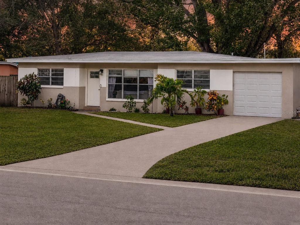 9064 93RD STREET SEMINOLE, FL 33777