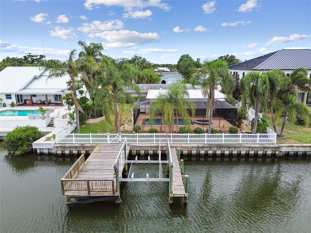 3921 E EDEN ROC CIRCLE TAMPA, FL 33634