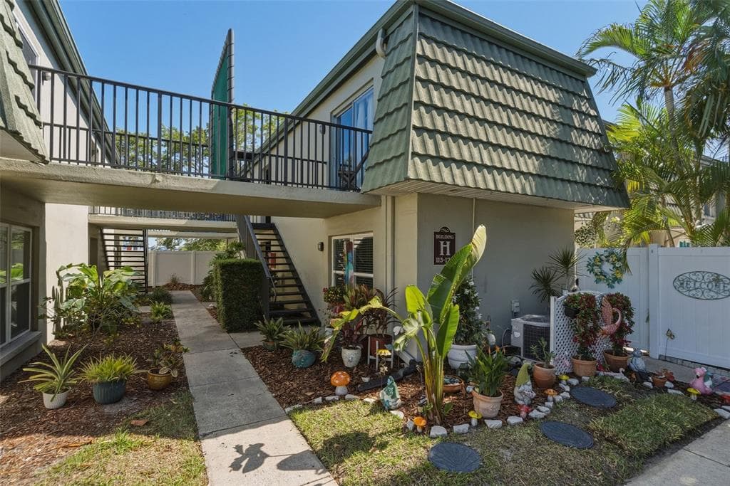1799 N HIGHLAND AVENUE UNIT 114 CLEARWATER, FL 33755