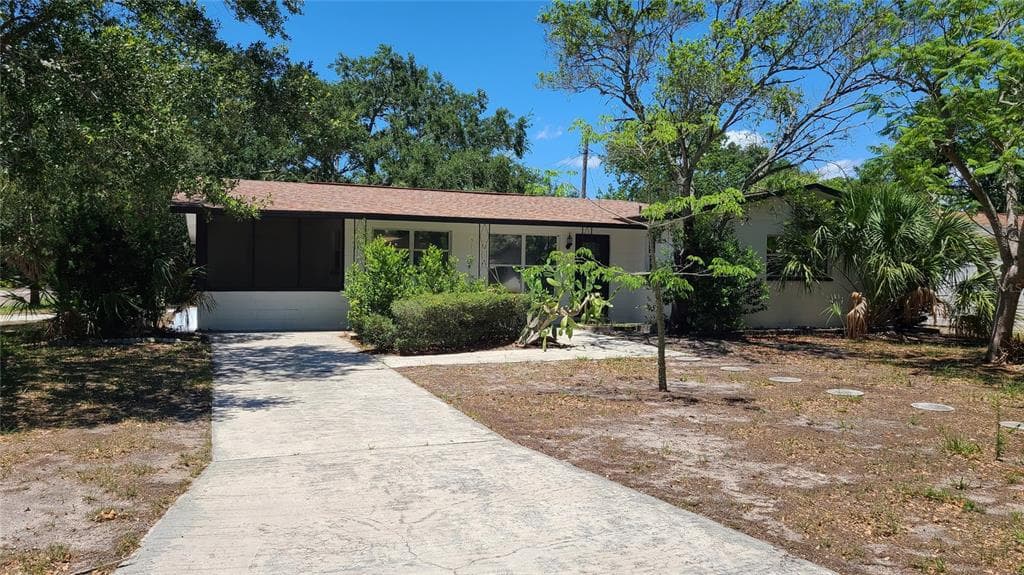 4611 W VILLA ROSA STREET TAMPA, FL 33611