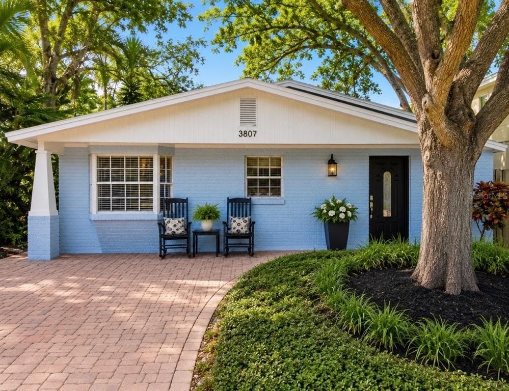 3807 W PALMIRA AVENUE TAMPA, FL 33629
