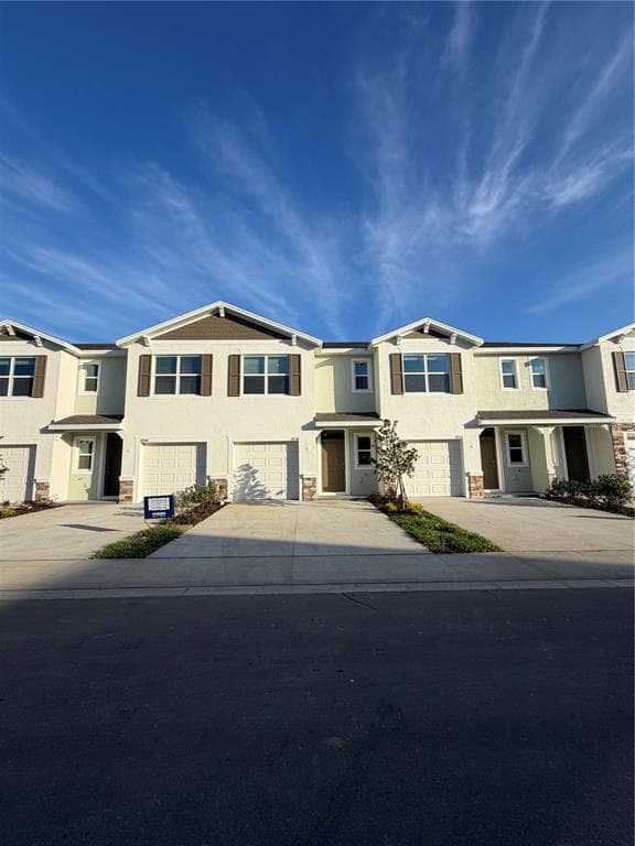 32538 MIDSUMMER NIGHT LANE WESLEY CHAPEL, FL 33543