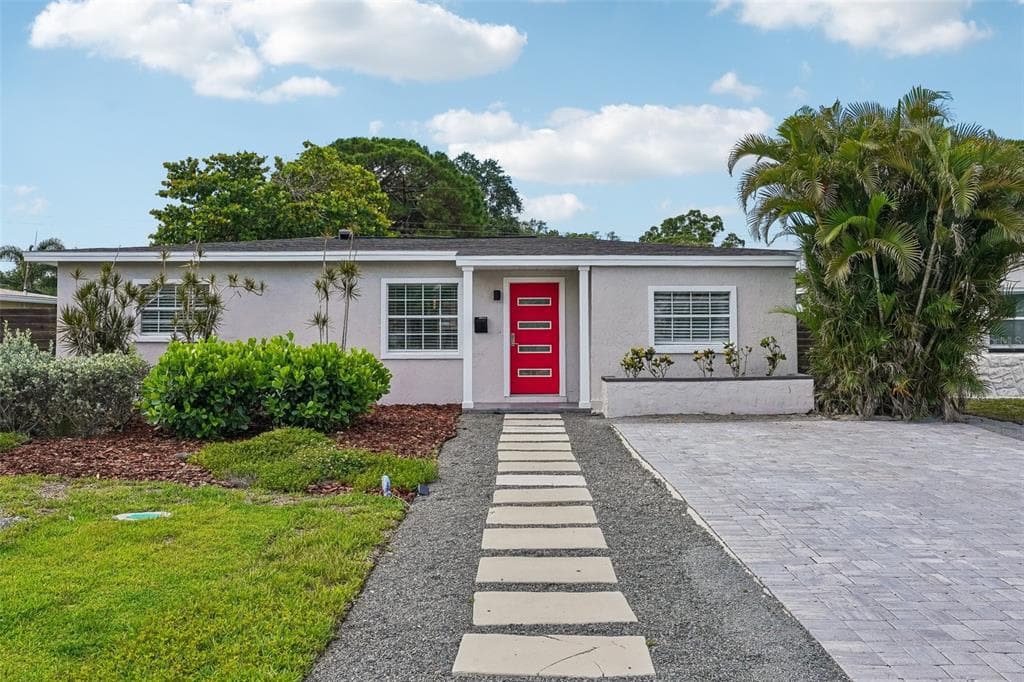 784 87TH AVENUE N ST PETERSBURG, FL 33702