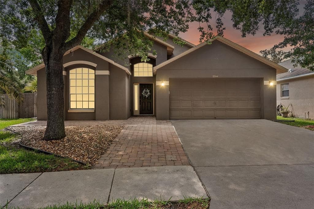 18944 TWINBERRY DRIVE TAMPA, FL 33647