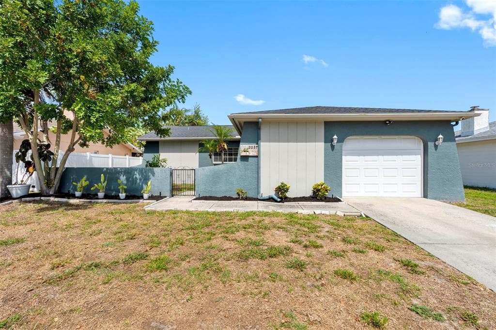 2037 CITRUS HILL LANE PALM HARBOR, FL 34683