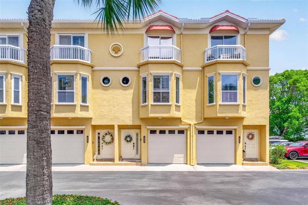 1033 PINELLAS BAYWAY  S TIERRA VERDE, FL 33715