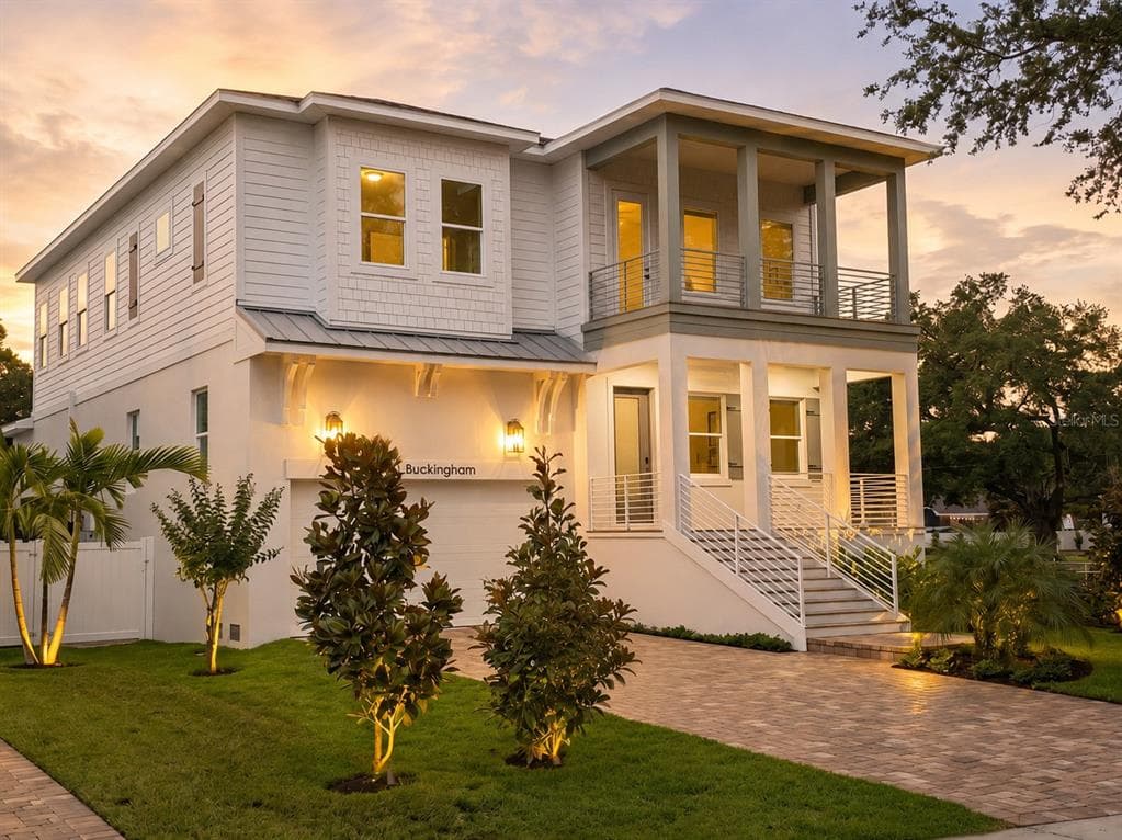 511 BUCKINGHAM AVENUE E OLDSMAR, FL 34677