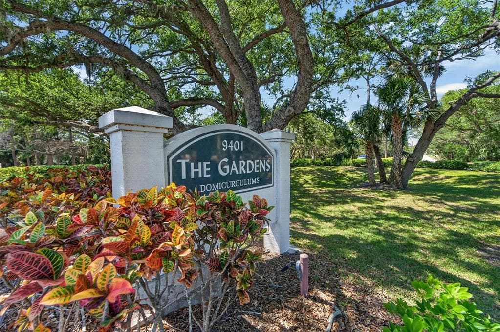 8039 GARDEN DRIVE UNIT 205 SEMINOLE, FL 33777