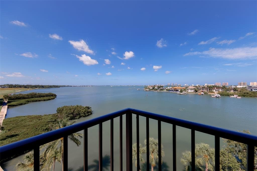 8 BELLEVIEW BOULEVARD UNIT 507 BELLEAIR, FL 33756