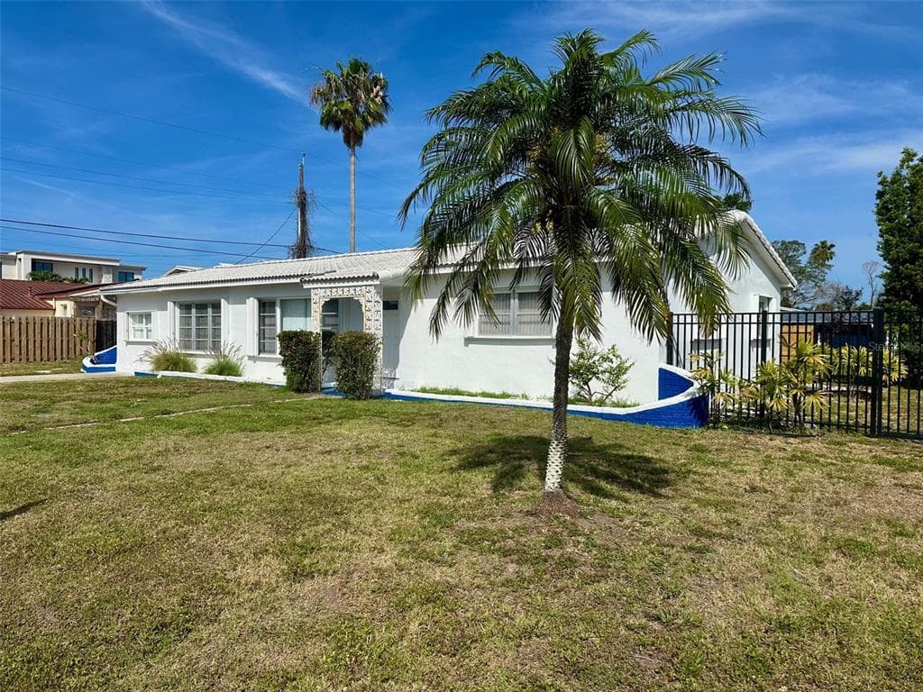 10 158TH AVENUE