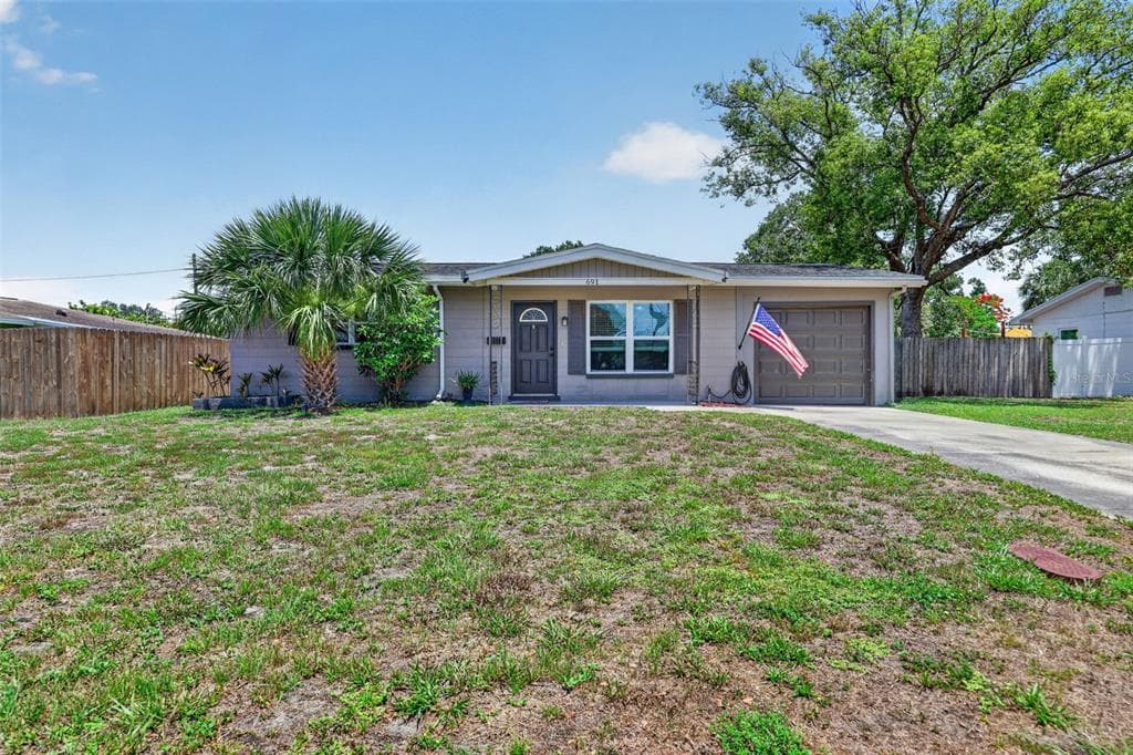 691 72ND AVENUE N ST PETERSBURG, FL 33702