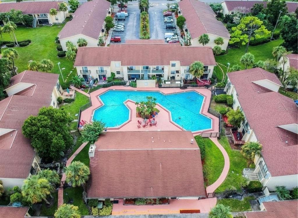 7603 PASA DOBLES COURT UNIT 7603 TAMPA, FL 33615