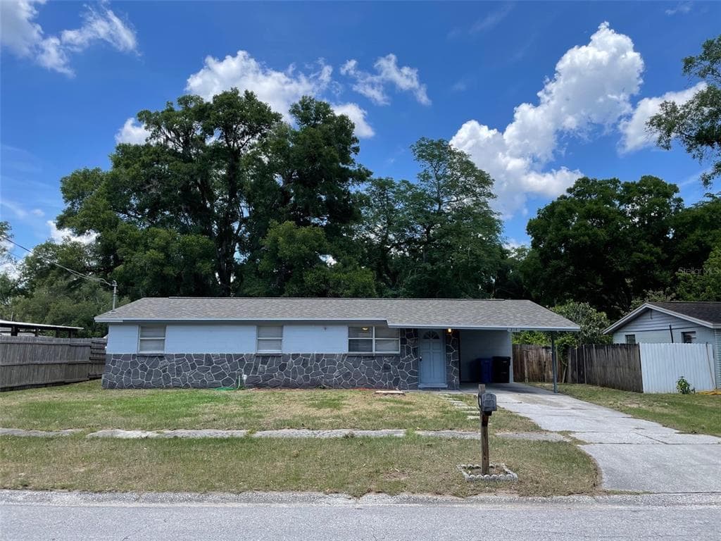214 PAKA COURT BRANDON, FL 33510