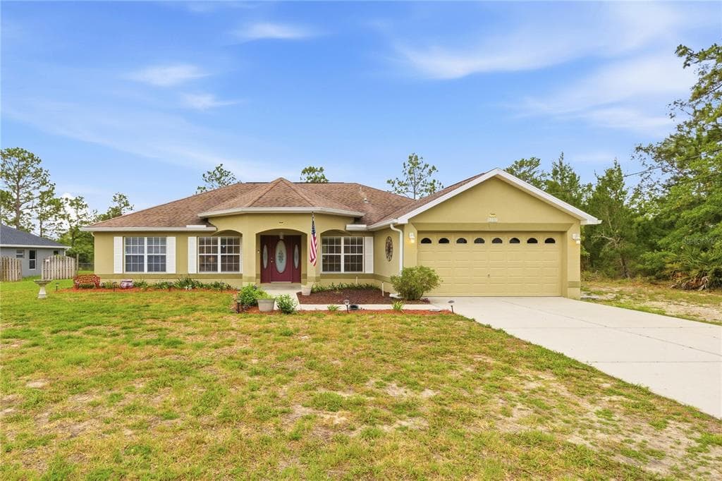 13056 PAINTED BUNTING AVENUE WEEKI WACHEE, FL 34614