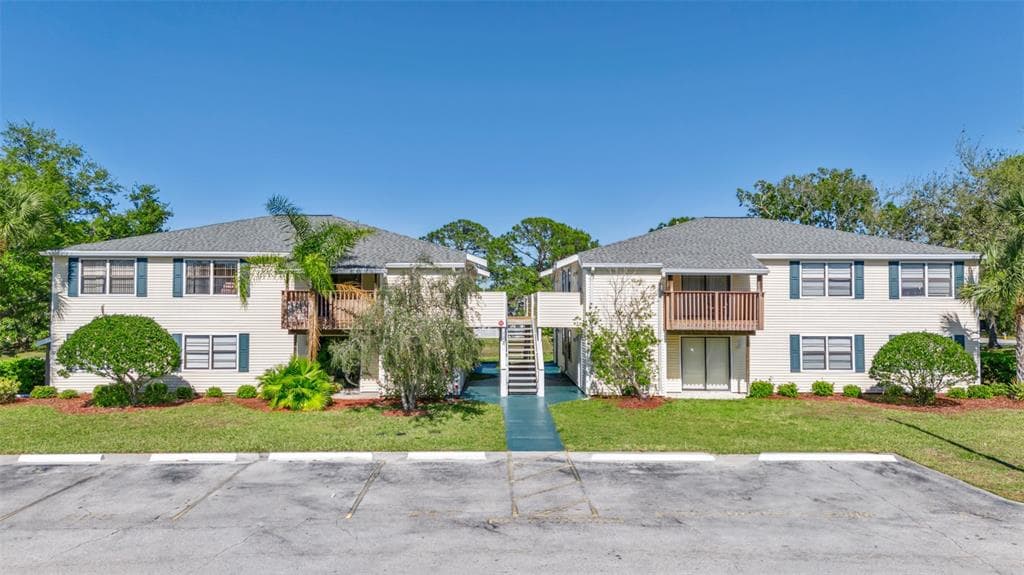 122 LOBLOLLY COURT UNIT C OLDSMAR, FL 34677