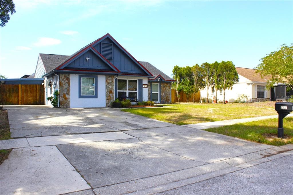 851 SUNRIDGE POINT DRIVE SEFFNER, FL 33584