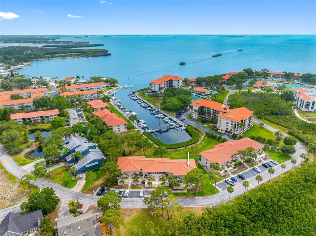 1804 MARINER DRIVE UNIT 43 TARPON SPRINGS, FL 34689