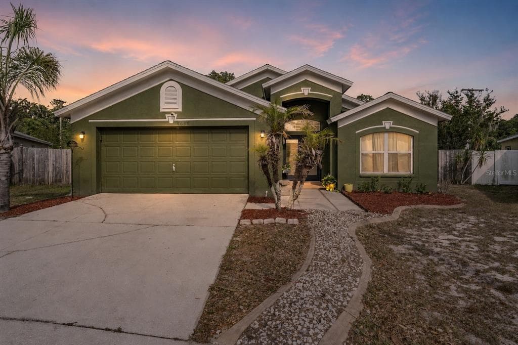 4638 TUCSON COURT VALRICO, FL 33594