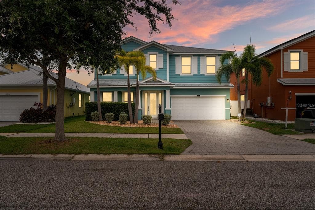 6412 KEY ISLAND AVENUE APOLLO BEACH, FL 33572