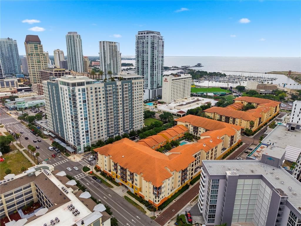 200 4TH AVENUE S UNIT 112 ST PETERSBURG, FL 33701