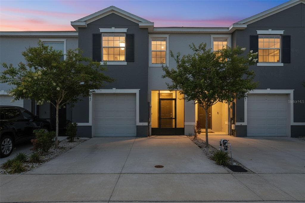 5267 DRAGONFLY DRIVE WILDWOOD, FL 34785