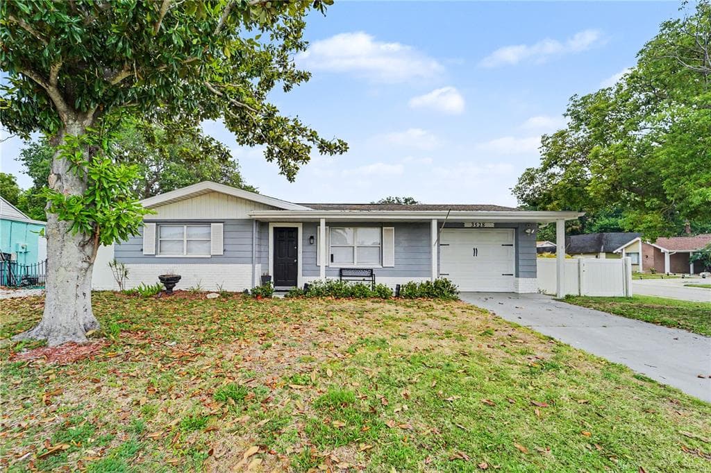 3528 ROCK ROYAL DRIVE HOLIDAY, FL 34691