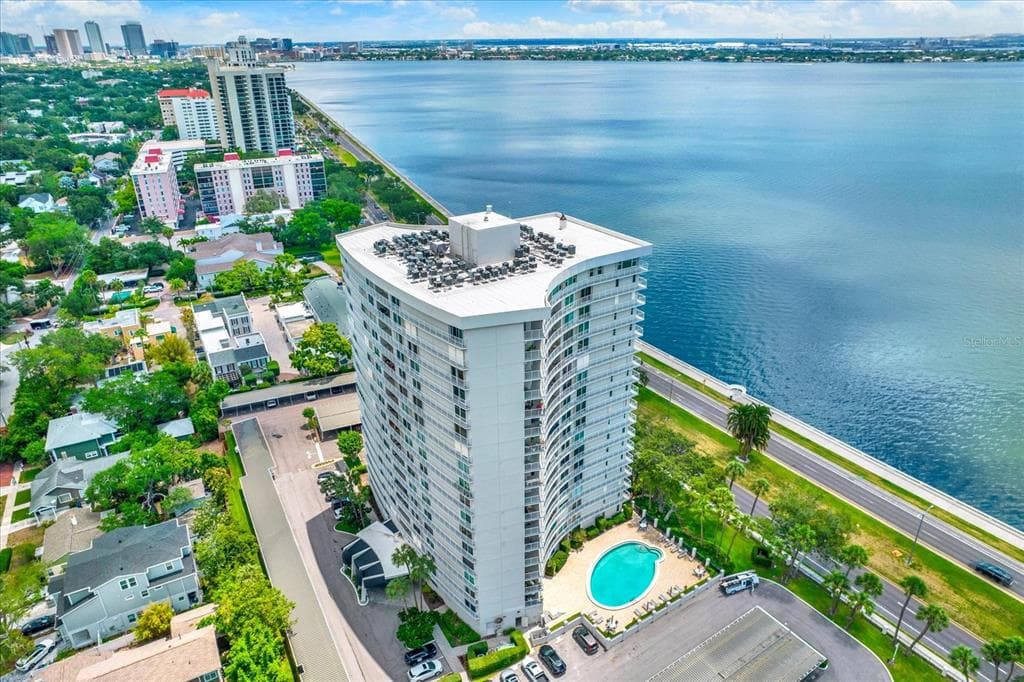 2611 BAYSHORE BOULEVARD UNIT 304