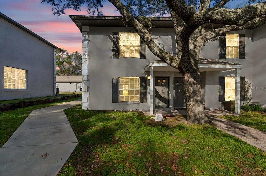 5182 SUNRIDGE PALMS DRIVE UNIT 5182 TAMPA, FL 33617