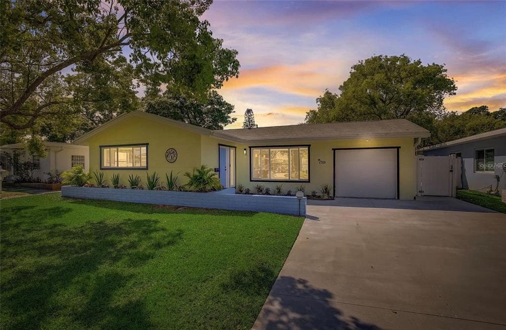 5428 7TH AVENUE N ST PETERSBURG, FL 33710