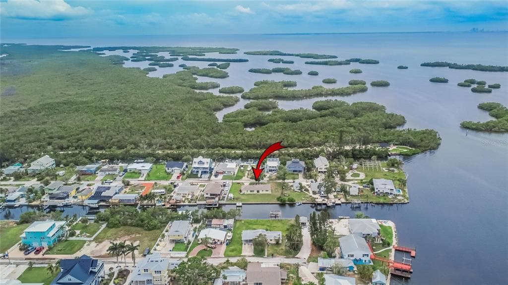 814 SEABREEZE DRIVE