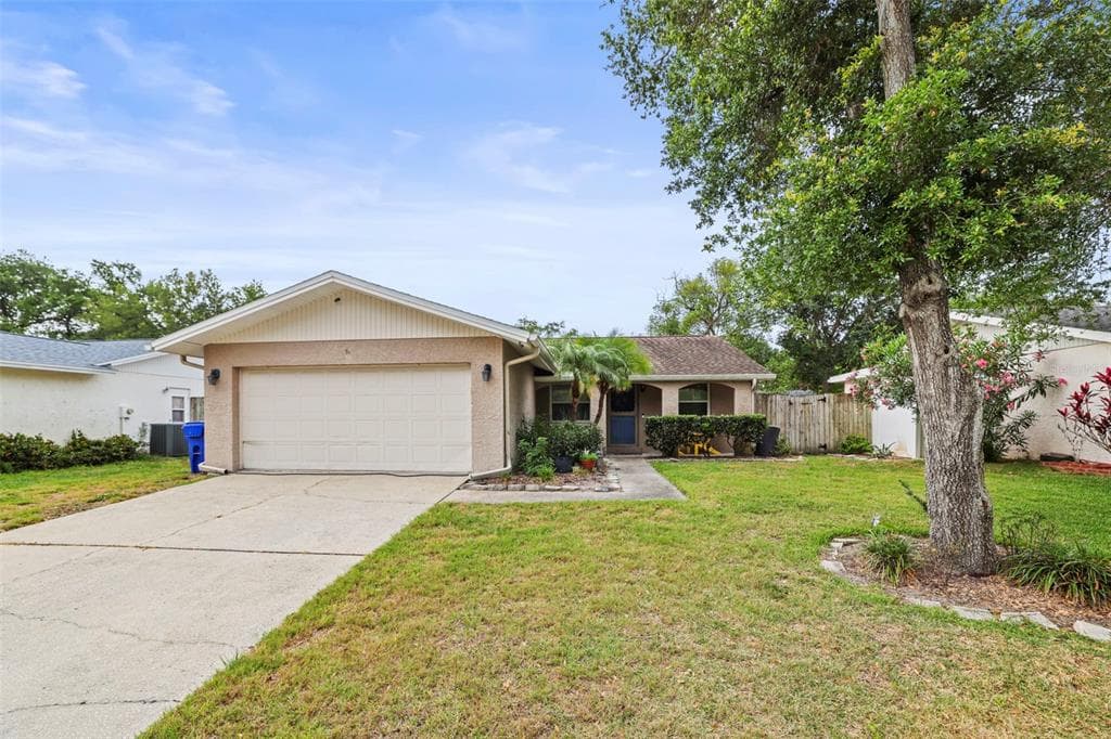 1613 GREENWOOD DRIVE DUNEDIN, FL 34698