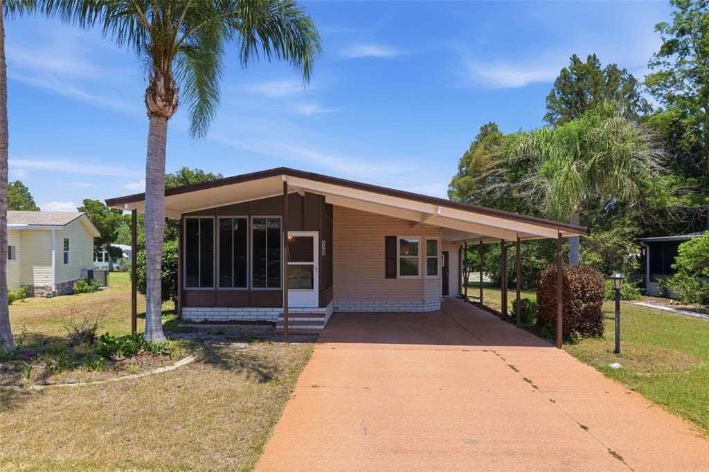 520 TIVOLI PARK DRIVE DAVENPORT, FL 33897