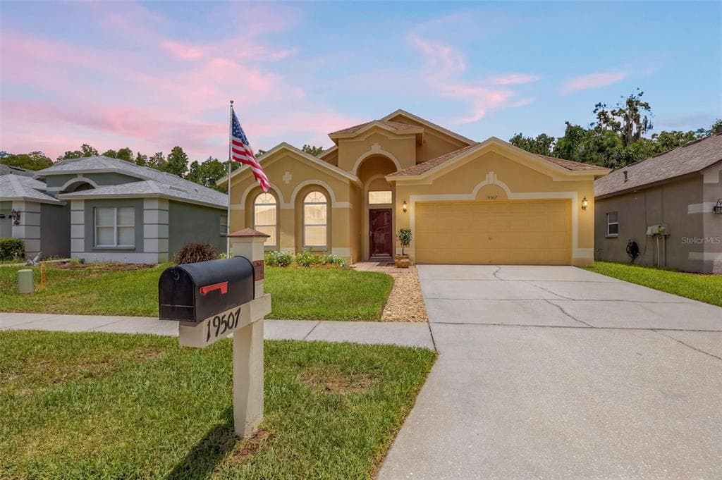 19507 ARDWICK WAY LAND O LAKES, FL 34638