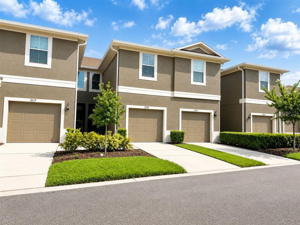 2119 LENNOX DALE LANE