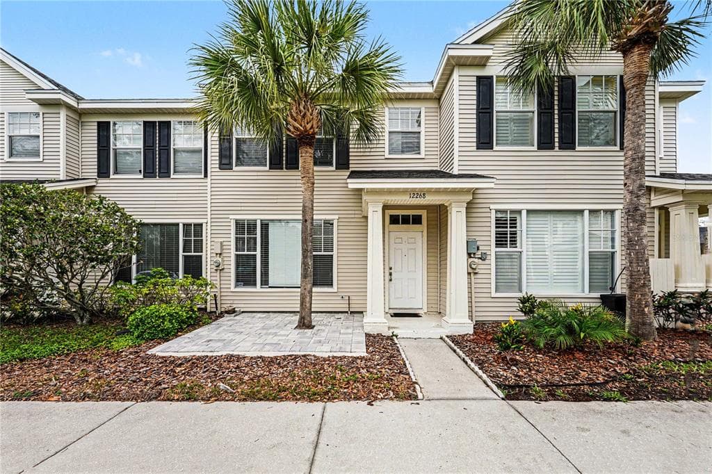12268 COUNTRY WHITE CIRCLE TAMPA, FL 33635